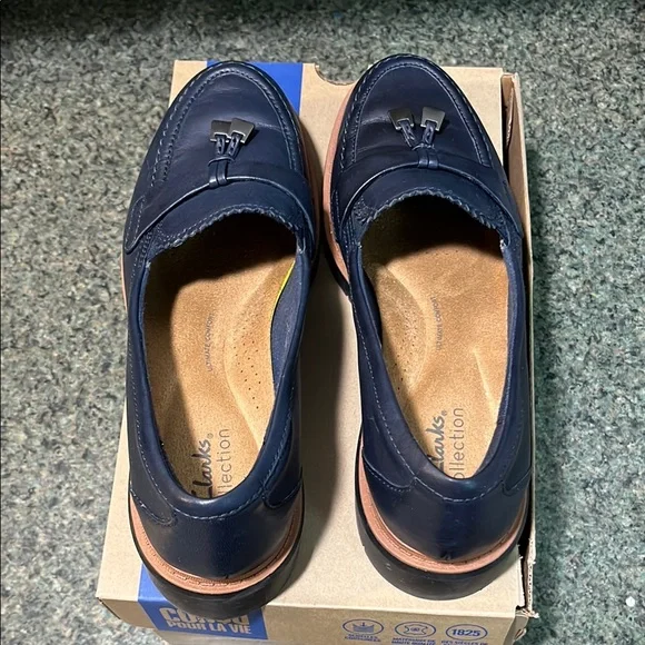 Clarks Collection Westlynn Bella
Woman’s Dark Blue Leather Loafers - Picture 5 of 8